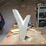 Work in progress. A quest, but I'm starting to get there.

#workinprogress #stonesculpting #artistatwork #fortmaarsseveen #combiningmaterials